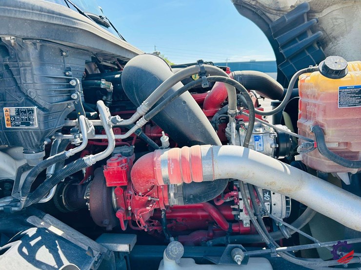 2024-international-lt62f-t/a-truck-tractor-image-79