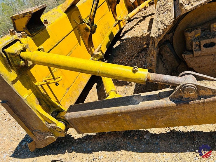 2023-komatsu-d65px-18-image-34