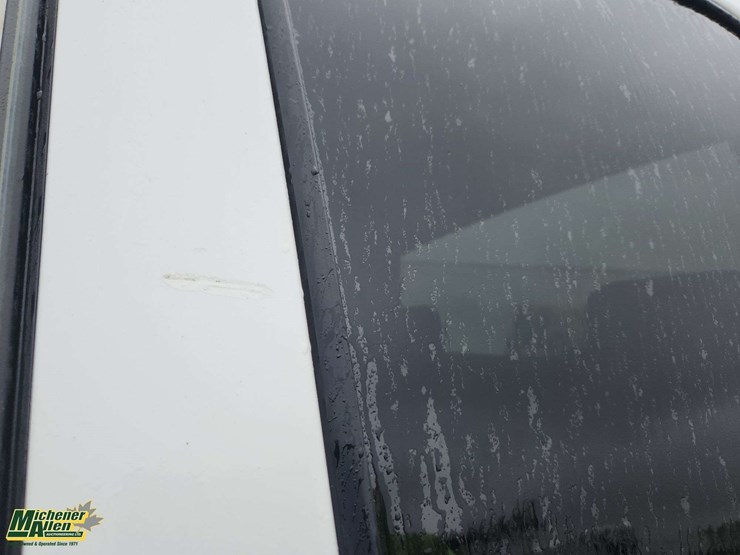 2011-gmc-sierra-2500hd-image-51