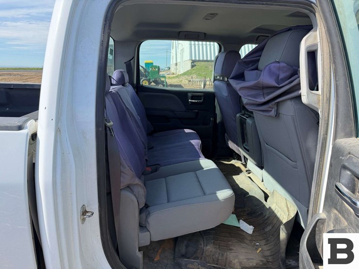 2017-chevrolet-silverado-2500-image-20