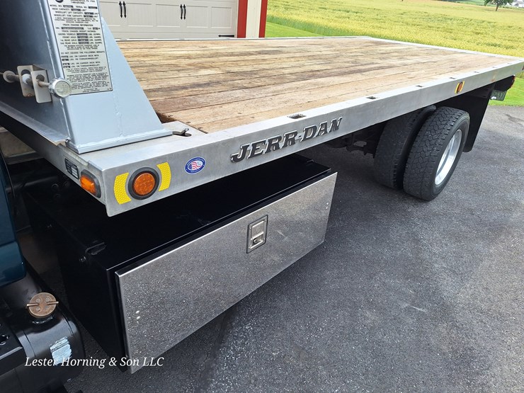 2004-gmc-topkick-image-10