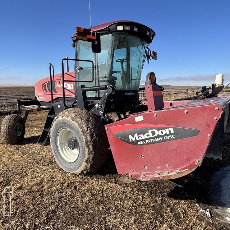 2011 MAC DON M205