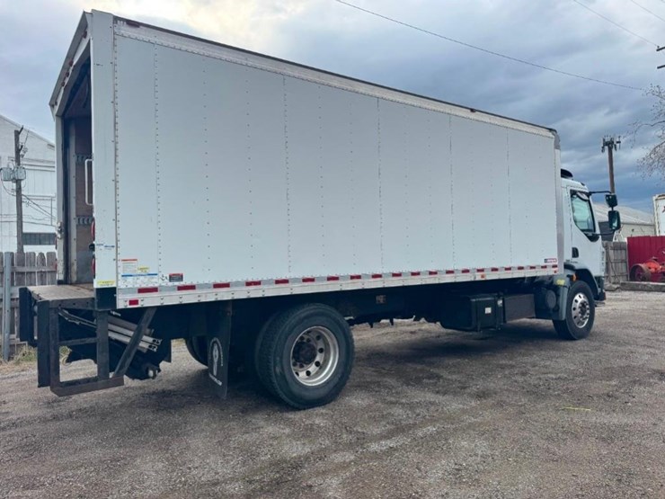 2016-kenworth-k370-image-2