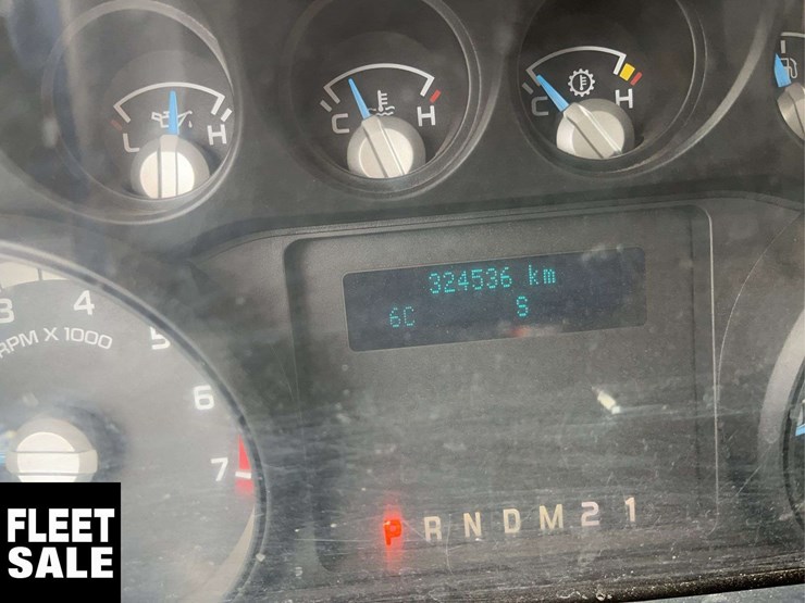 2014-ford-f350-image-21