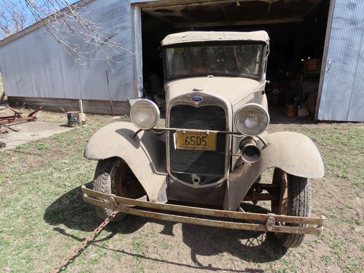 1930-ford-2dr-sedan-image-13
