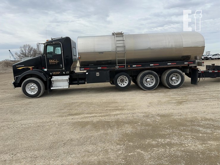 2003-kenworth-t800-image-2