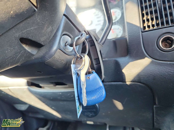 2002-dodge-ram-1500-image-24