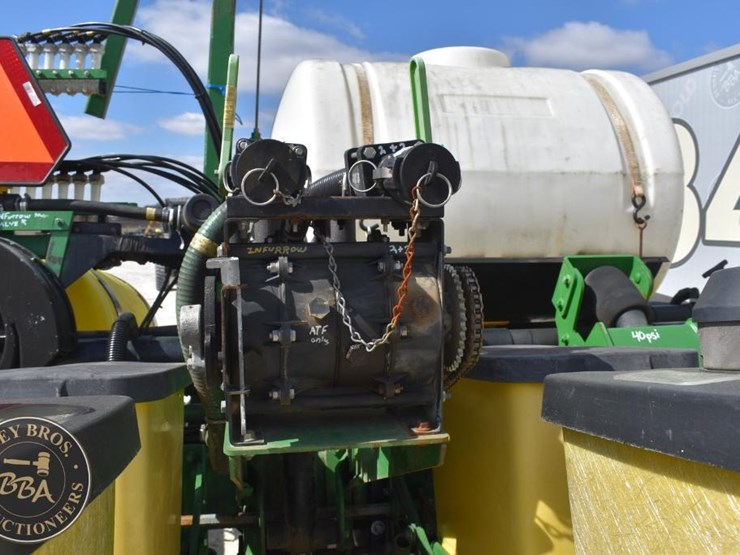 john-deere-7200-image-19