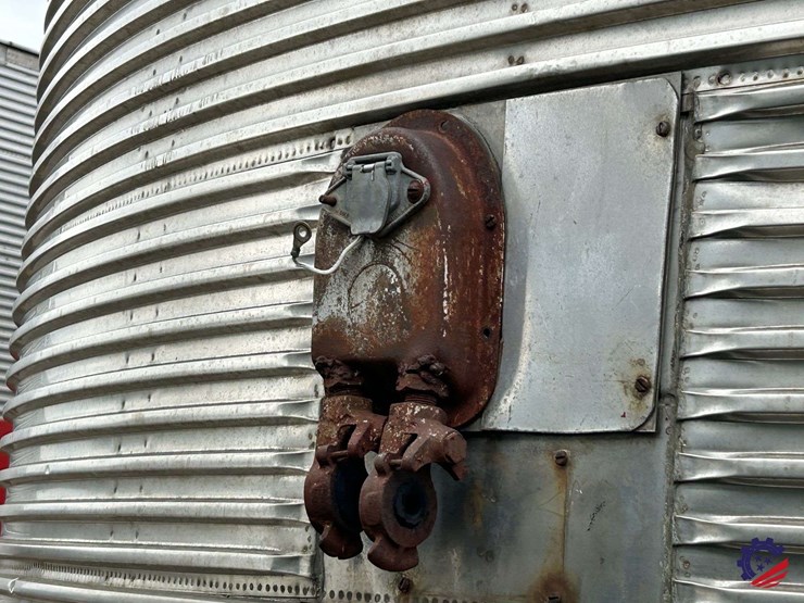 antique-bullnose-28ft-s/a-pup-trailer-image-20