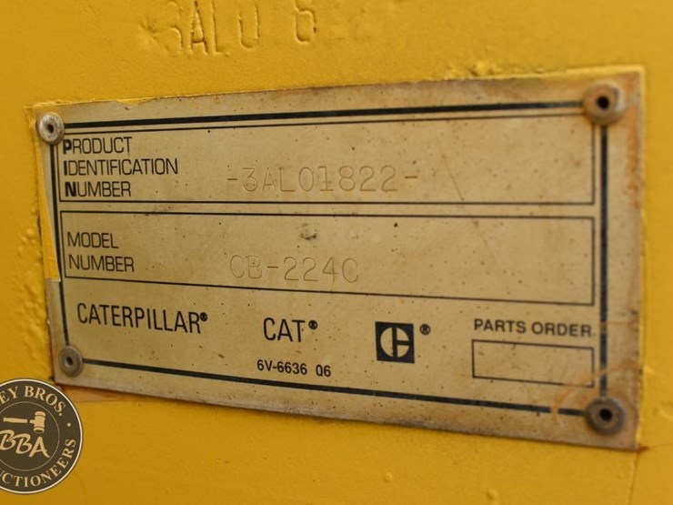 1999-caterpillar-cb-224c-image-19