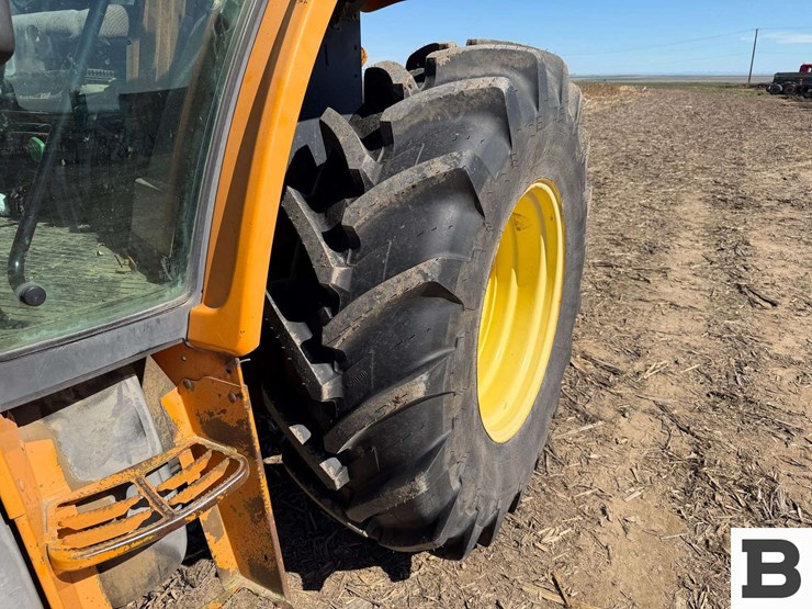 john-deere-tractor-image-16