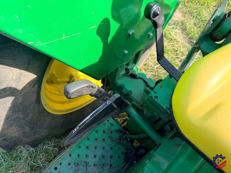 john-deere-2640-image-54