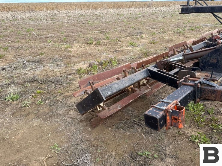 tye-118-820-image-24