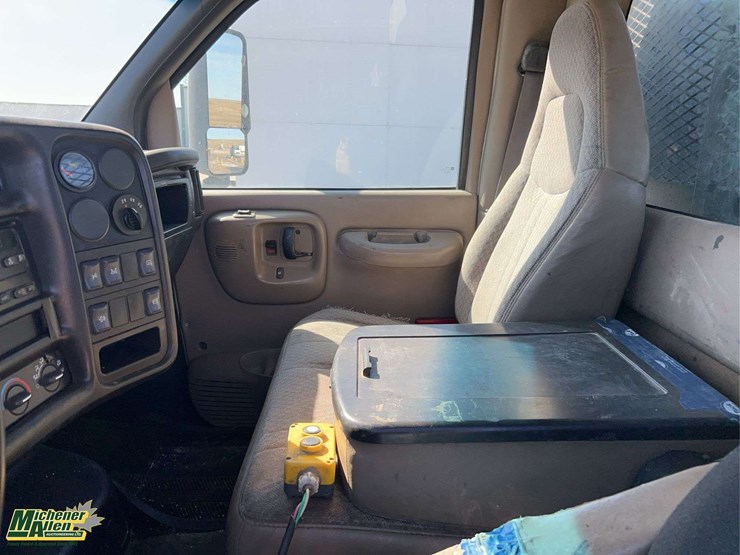 2008-gmc-topkick-c5500-image-16