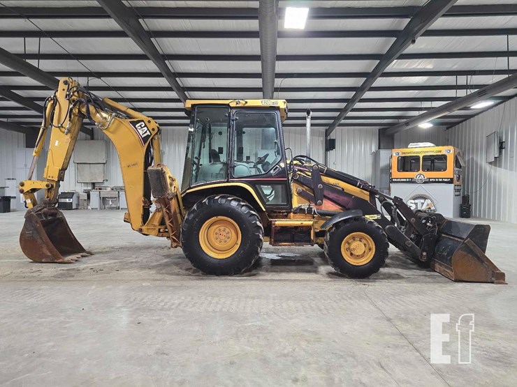 2005-caterpillar-420d-it-image-6
