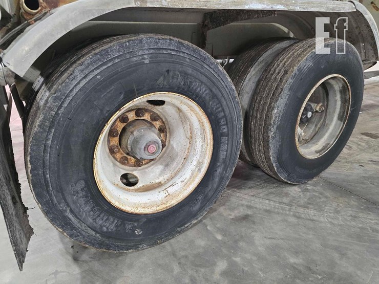 41-foot-tank-trailer-image-18