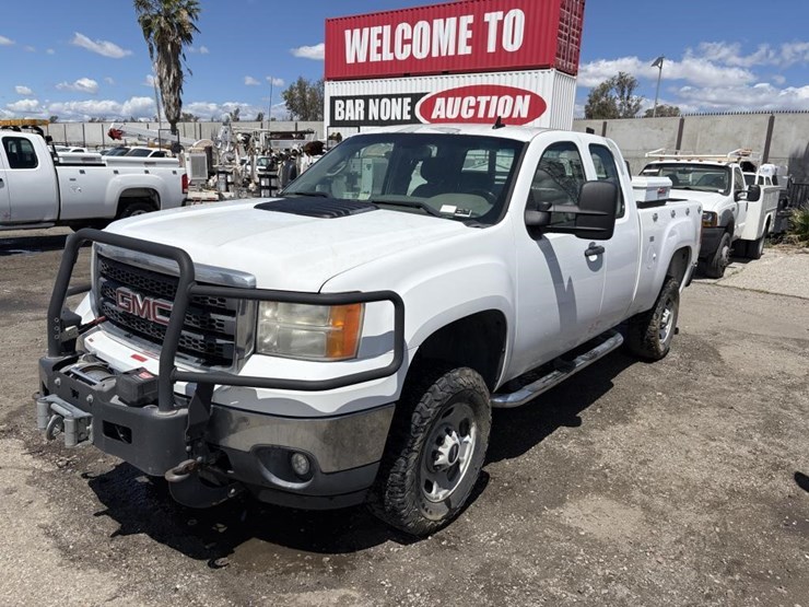 2012-gmc-sierra-2500-image-1