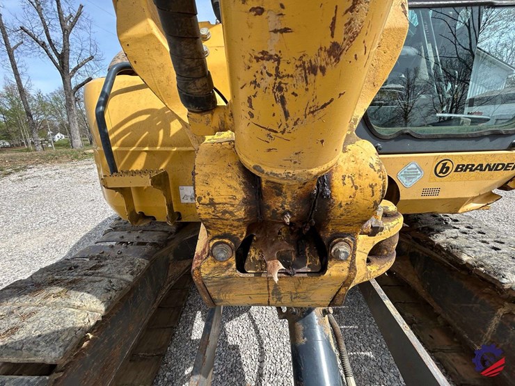 2009-komatsu-pc88mr-8-image-59