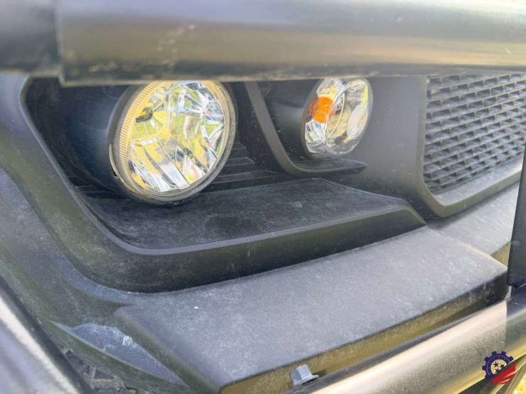 2024-john-deere-gator-xuv-835r-image-15