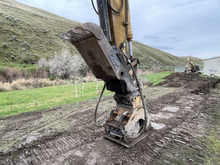 2007-deere-160c-lc-image-11