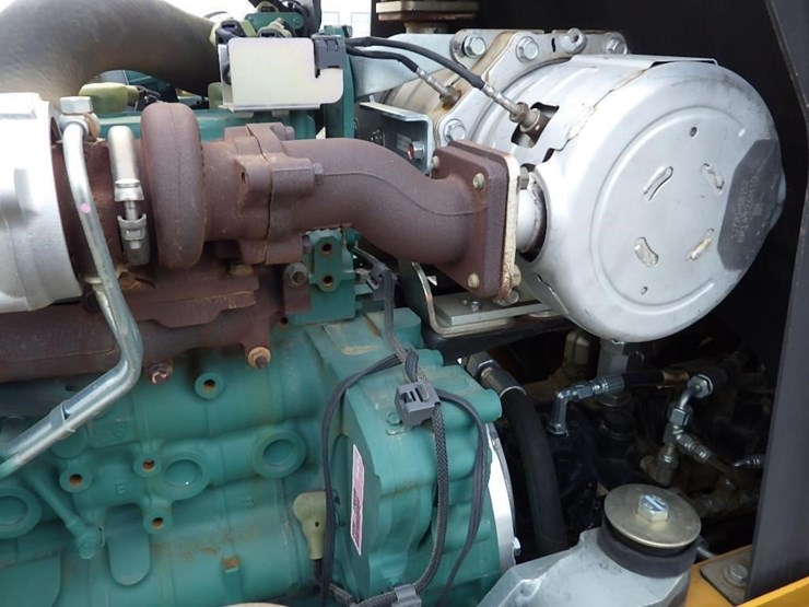 2019-volvo-sd45b-image-31