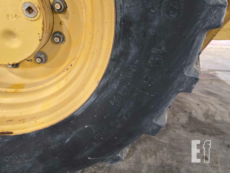 2011-caterpillar-430e-it-image-34