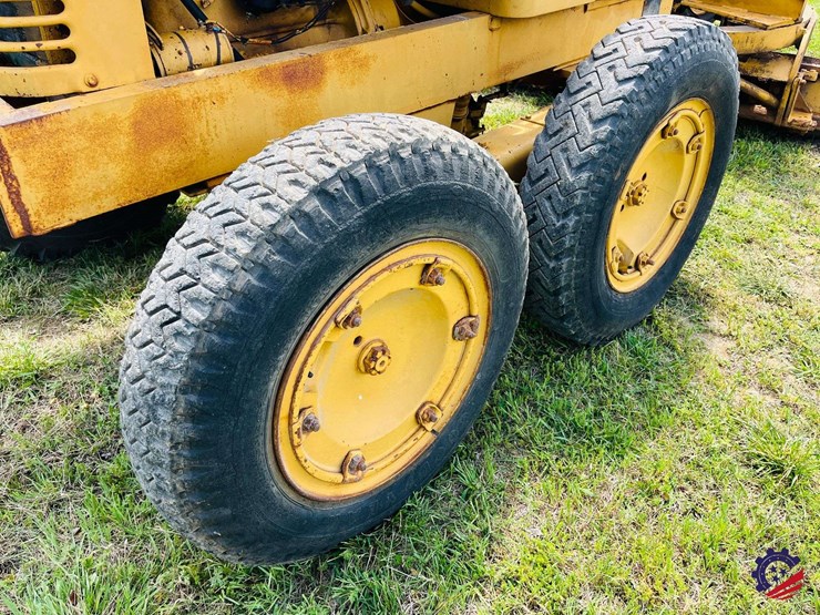 1965-allis-chalmers-d-image-22