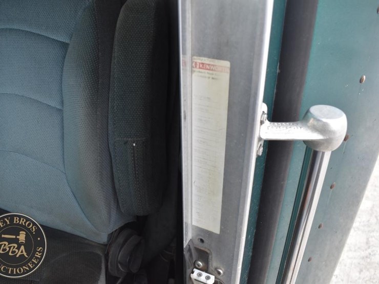 2000-kenworth-t600-image-53