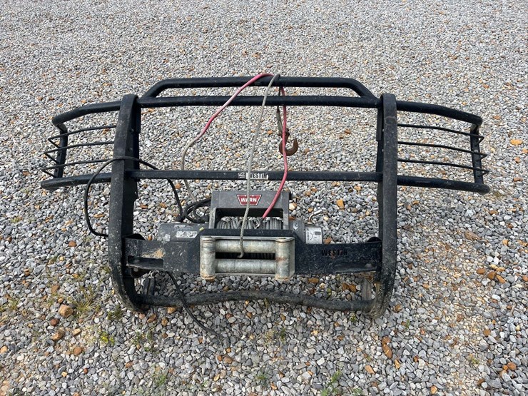 truck-brush-guard-with-warn-winch-image-1