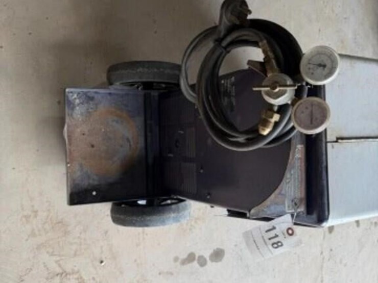 hobart-ironman-210-mig-welder-image-7