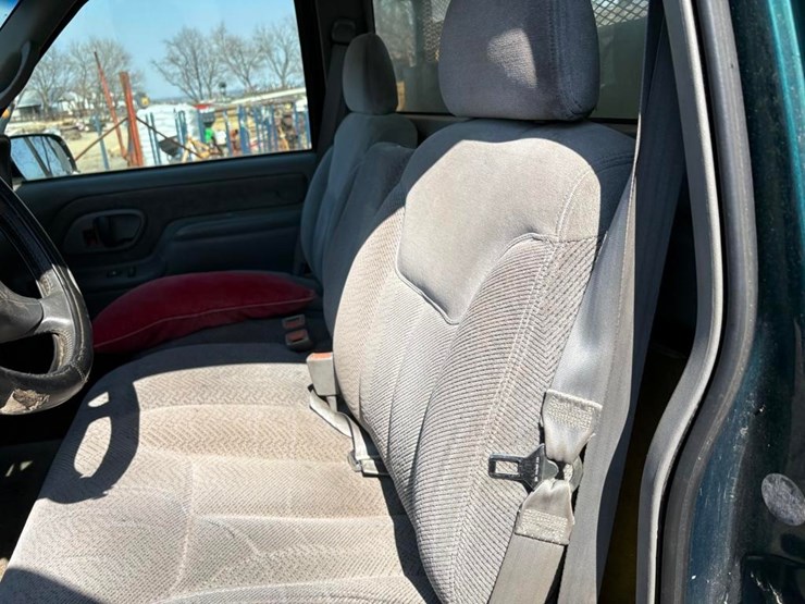 1997-chevrolet-1500-image-15