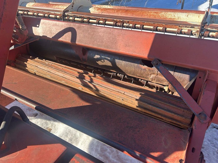 hesston-1014-image-6