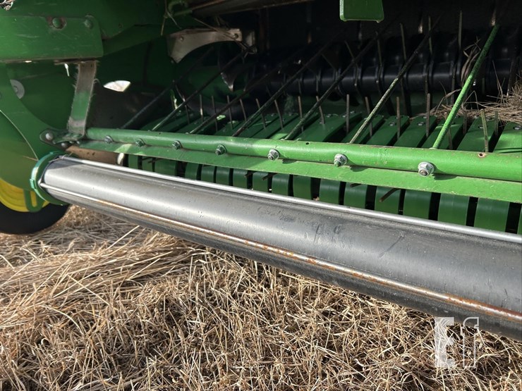 2019-john-deere-560m-image-14