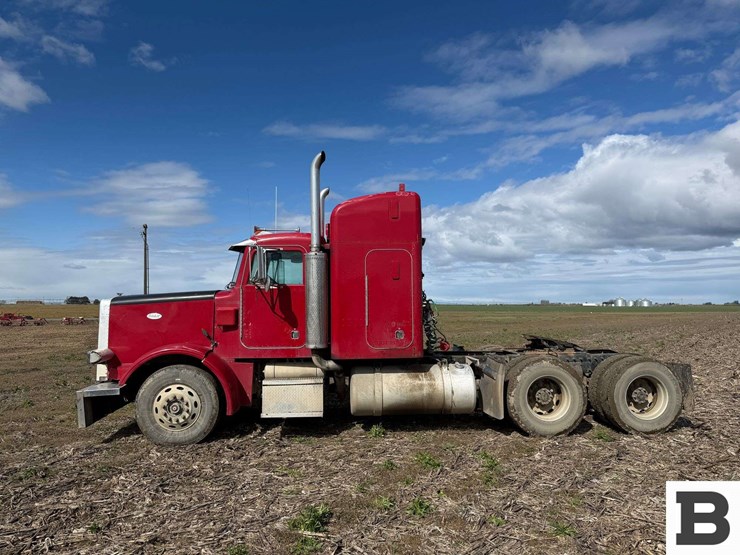 1995-peterbilt-378-image-3