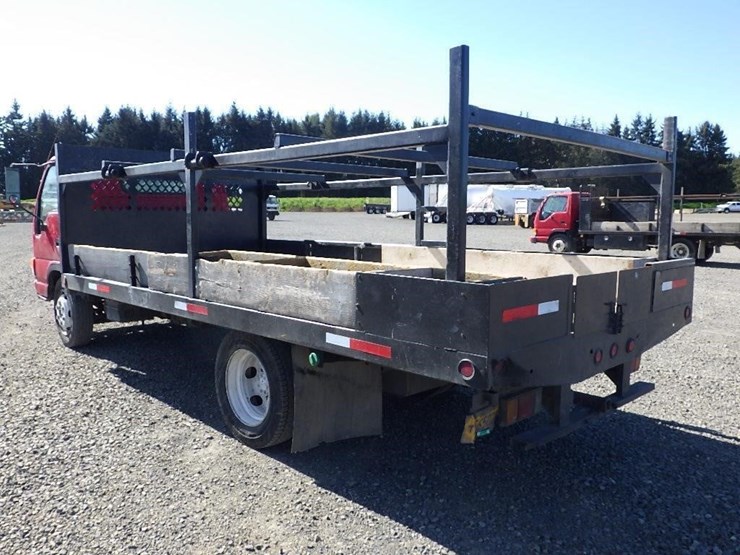 2004-isuzu-nqr-image-7