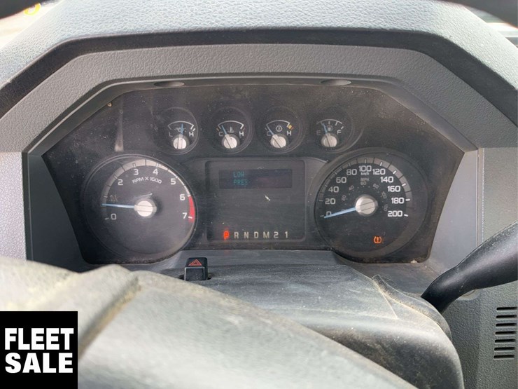 2014-ford-f350-image-17