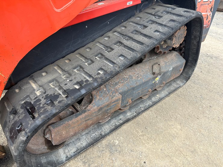 kubota-svl75-2-image-9