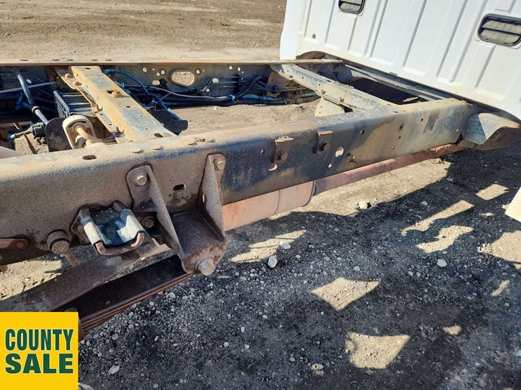 2013-ford-f550-image-49