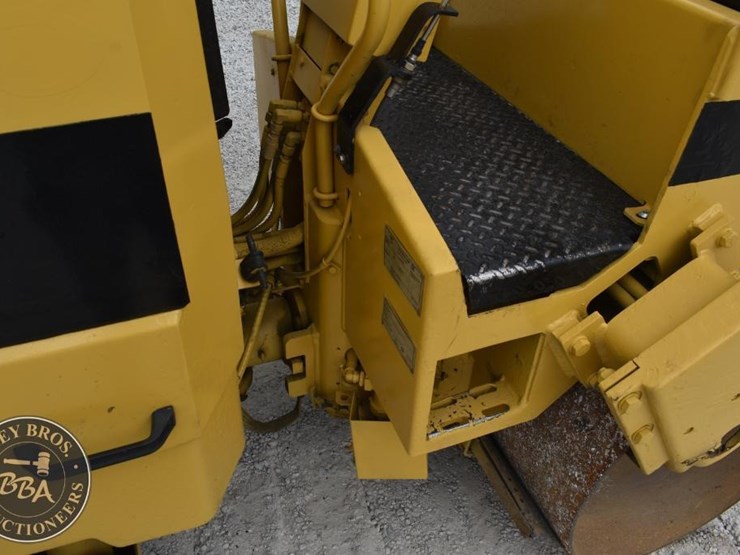 1999-caterpillar-cb-224c-image-14