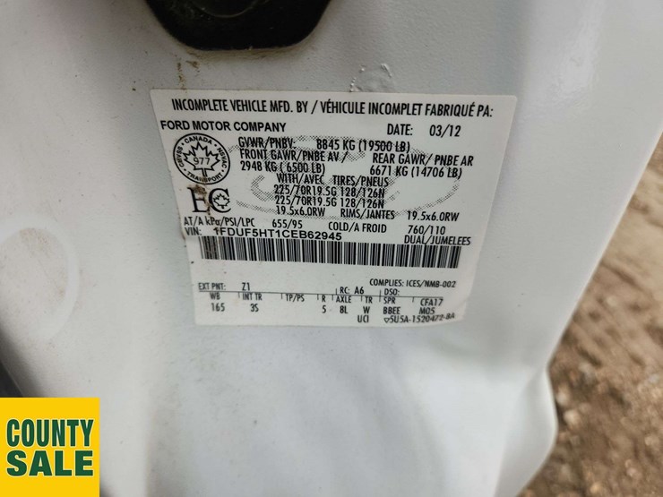 2012-ford-f550-image-9