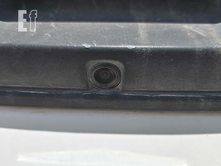 2015-chevrolet-silverado-1500-image-17