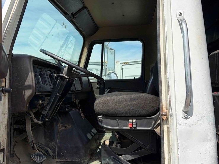 1988-international-10-image-11