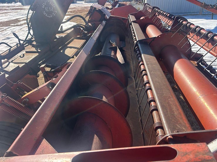 hesston-1014-image-5