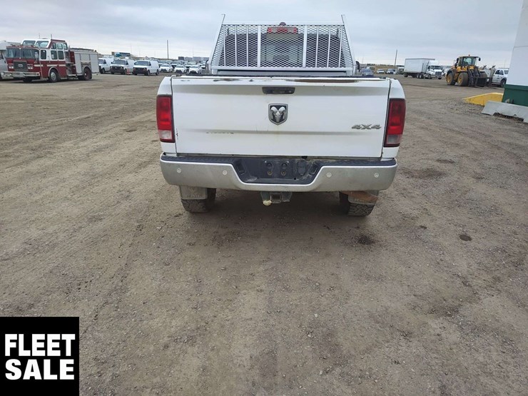 2017-dodge-2500-image-4