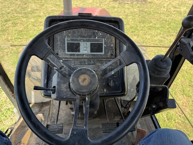 2001-case-ih-5240-image-27