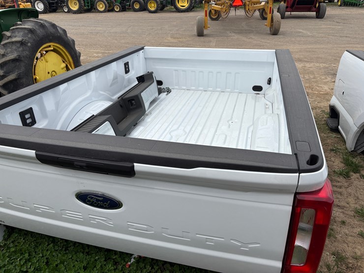 2024-ford-8-ft-image-4