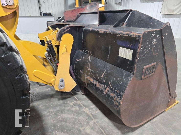 2021-caterpillar-920-image-11