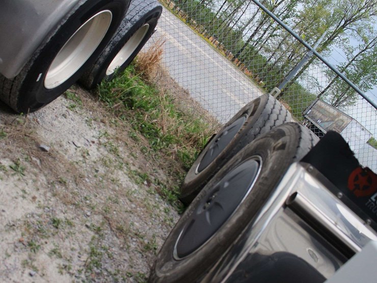 2015-freightliner-columbia-tractor-glider-2015-freightliner-columbia-3alxa7005fdgh5950-mileage:-image-43