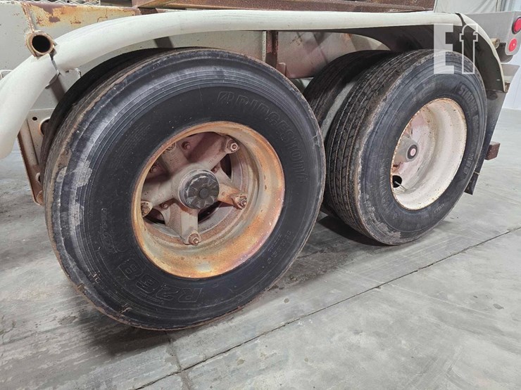 41-foot-tank-trailer-image-16