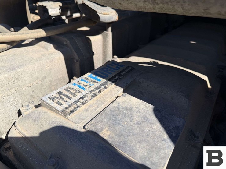 2013-international-prostar-image-34